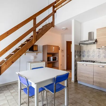 Apartment Paola Int. 11 *